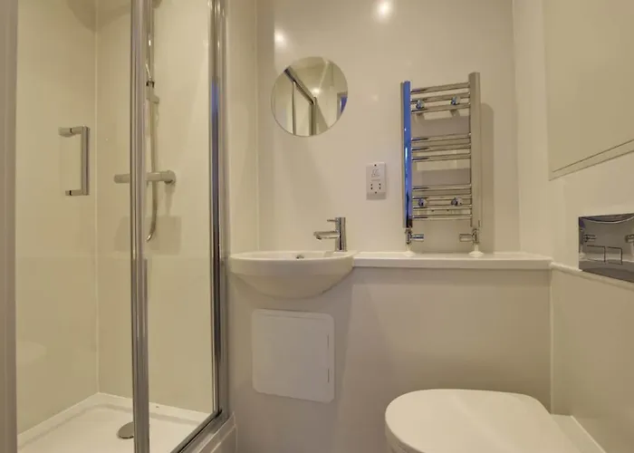 Redcross Street 1 * Бристоль